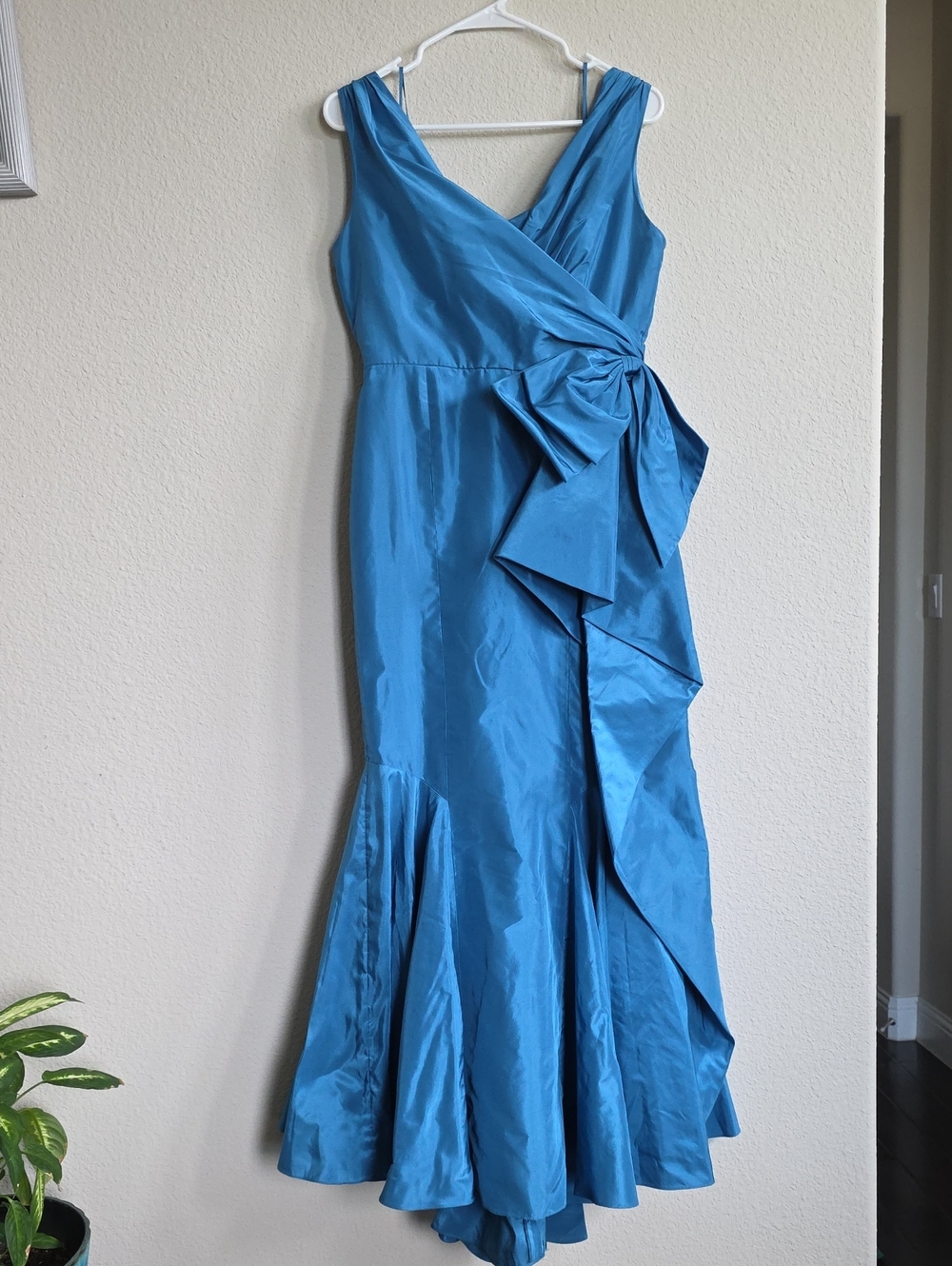 Rickie Freeman For Teri Jon Blue Silk Satin V-Neck Evening Bow Gown Mermaid Sz 8
